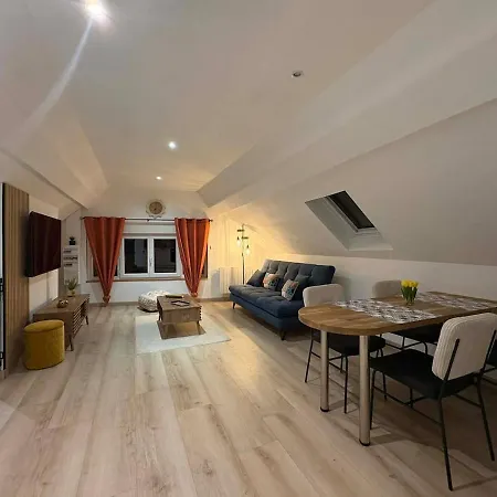 Douillet Apartment